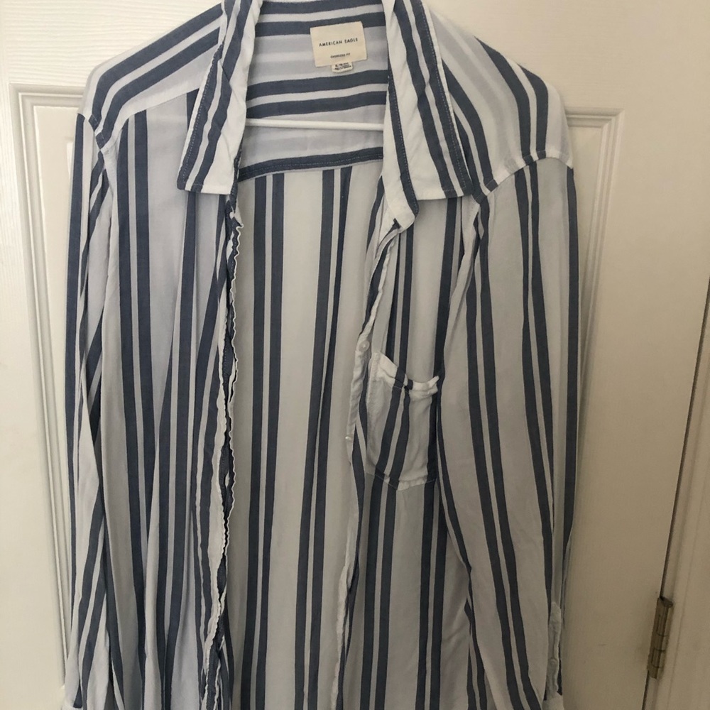 American Eagle button up